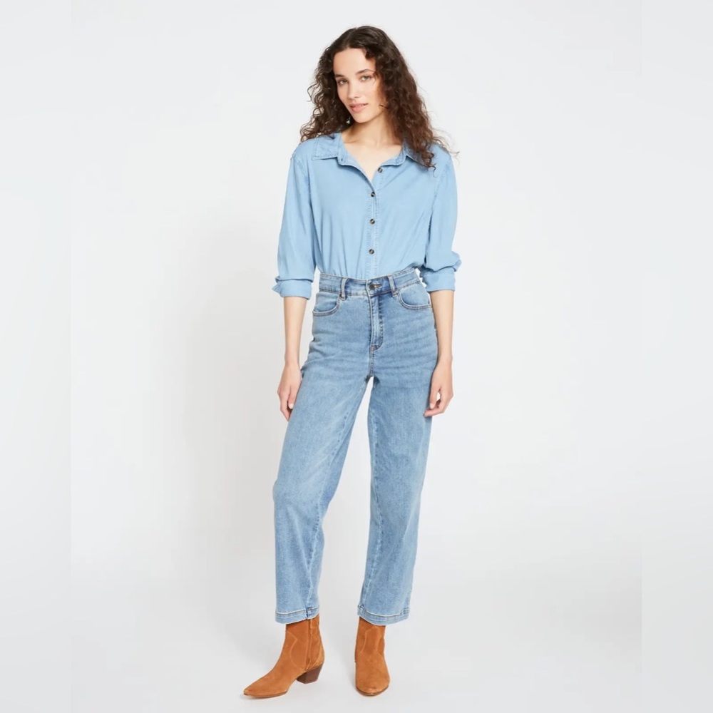 NWT Universal Standard Weekend Jeans, Distressed Wash Indigo, size 16